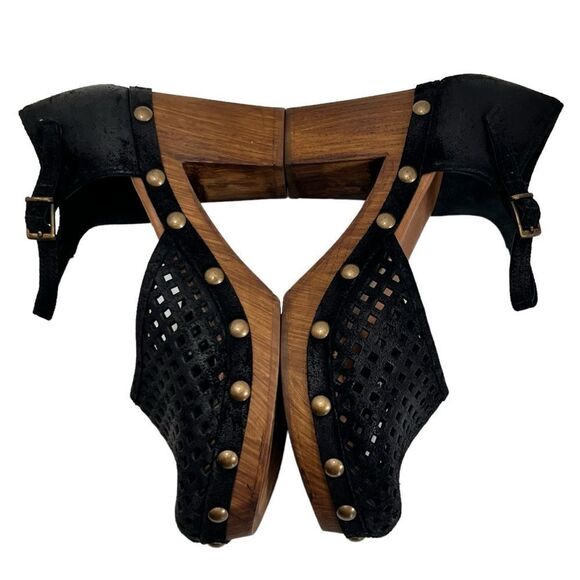 Eric Michael Black Wood Gigi Clog Sandals - Picture 5 of 16